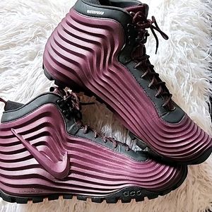 Nike ACG waterproof boots